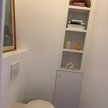 Eiffel Tower View Penthouse クリシー